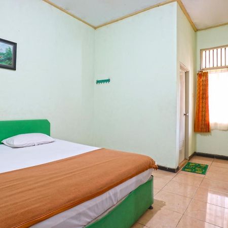 Hotel Camelia Malang Luaran gambar