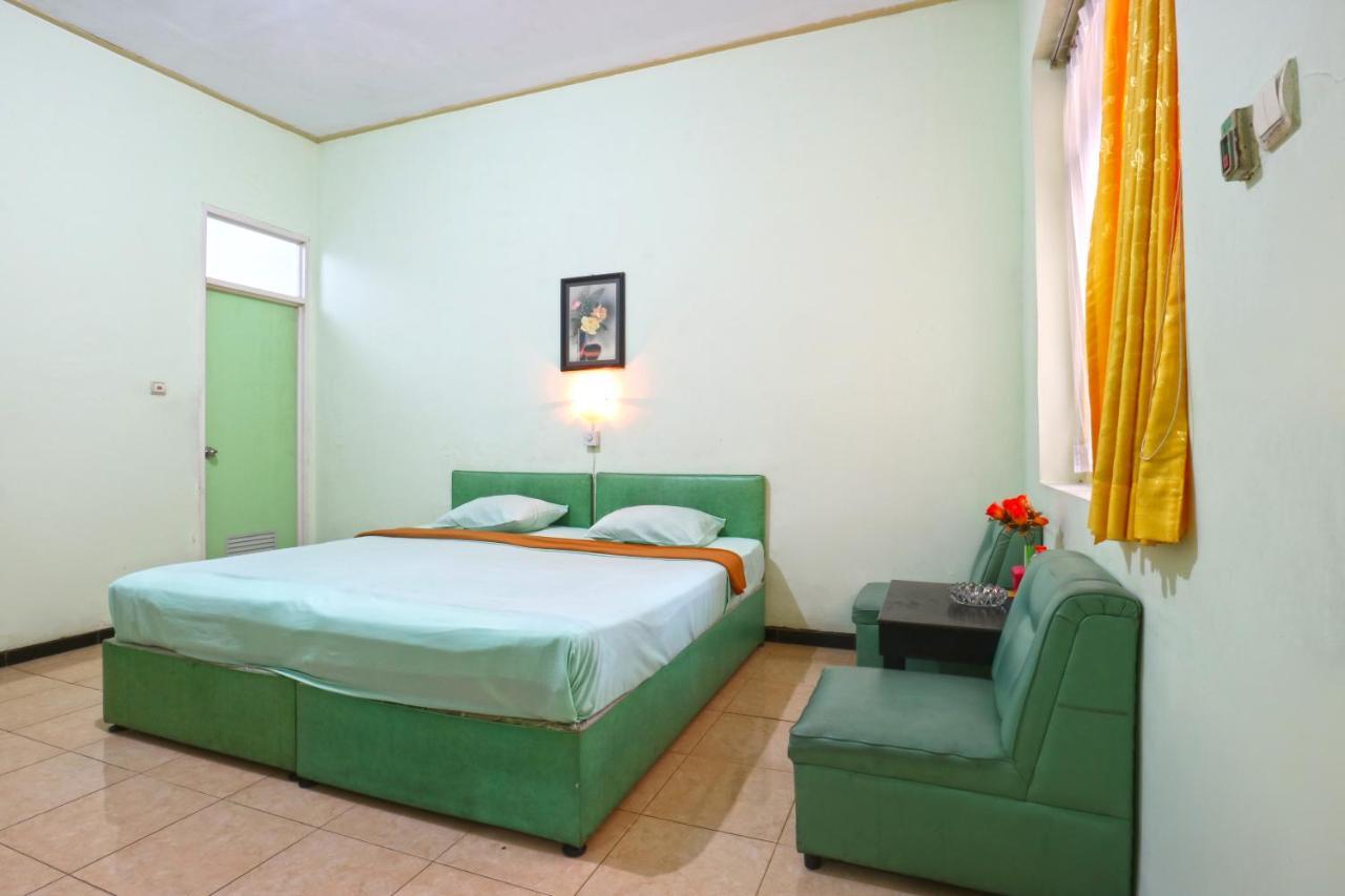 Hotel Camelia Malang Luaran gambar